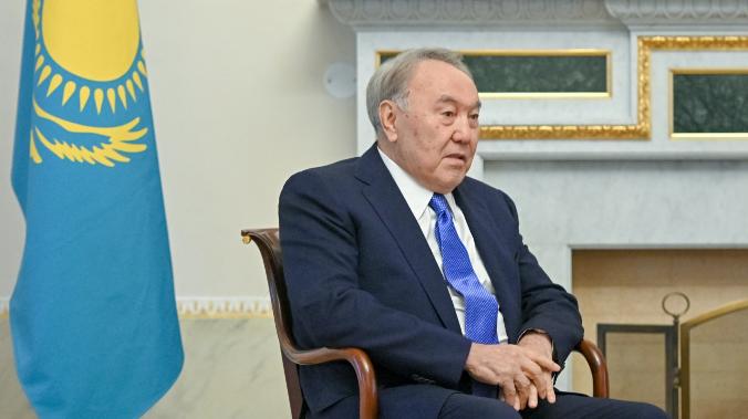 Назарбаев больше не пожизненный председатель Совбеза