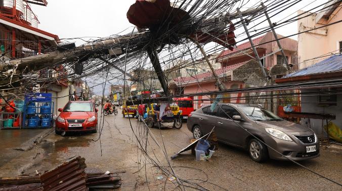 Число жертв тайфуна «Раи» на Филиппинах возросло до 375 человек
