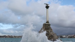 Три дня в Севастополе будет сильный ветер до 20 м/с