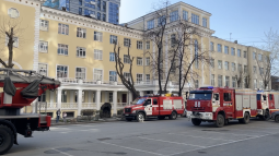 В Екатеринбурге беспилотник ВСУ атаковал жилой дом