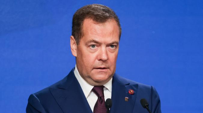 Дмитрий Медведев: для безопасности РФ необходим 