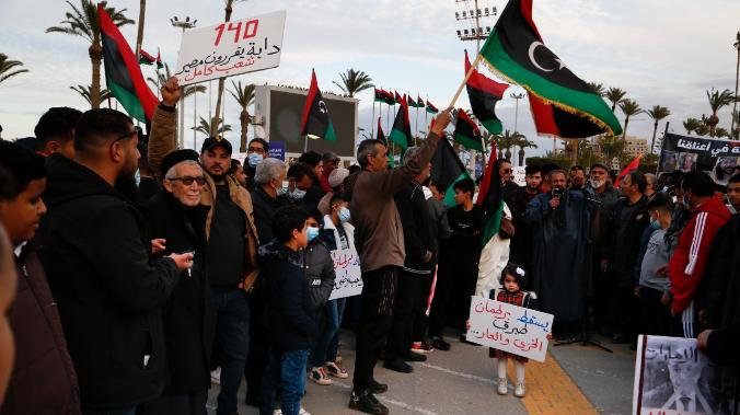 Ливию охватили беспорядки