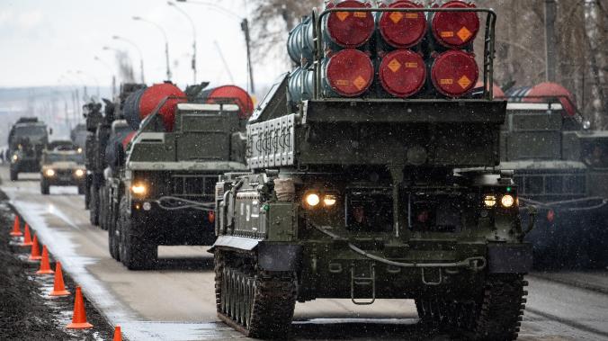 СМИ: Россия перебрасывает к границе с Украиной десятки ЗРК «Бук»