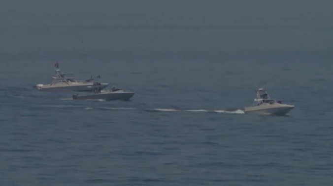 США наращивают силы для захвата Ормузского пролива