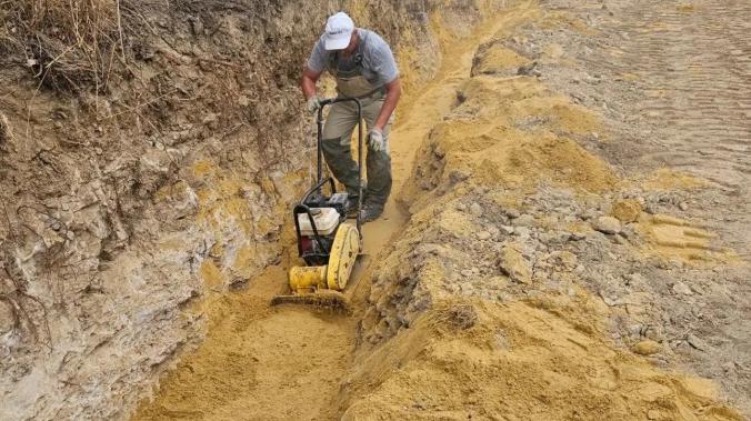 В селе Родное реконструируют водовод 