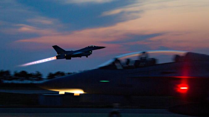 Япония не смогла запретить полеты американских F-16