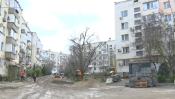 На проспекте Острякова в Севастополе ремонтируют дороги и тротуары
