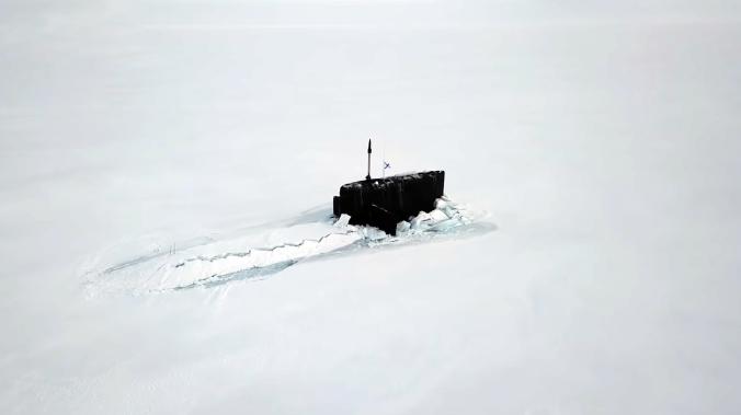 Российские субмарины могут прострелить толщу льда для быстрого всплытия