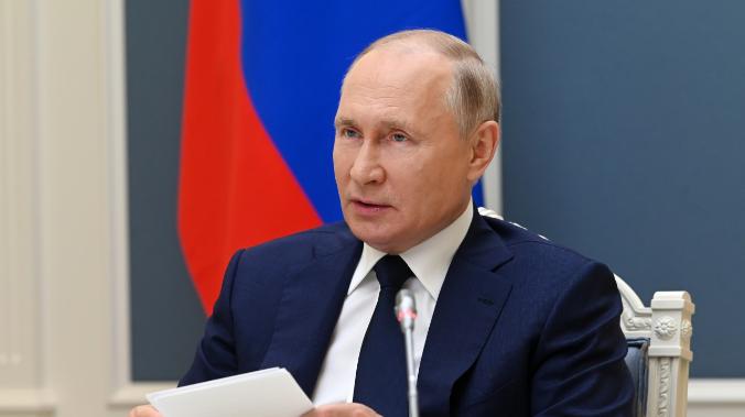 Президент РФ подписал закон о бесплатном втором высшем творческом образовании