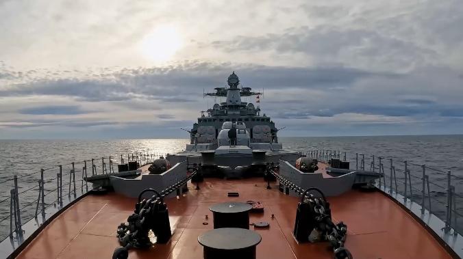 Противолодочные корабли Северного флота показали огневую мощь