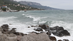 17-18 ноября в Крыму усилится ветер до 17-22 м/с