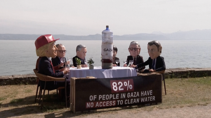 Во Франции устроили протесты против саммита G7