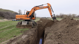 Магистральный водопровод прокладывают в Луганской Народной Республике