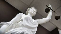 В Севастополе директор фирмы скрыл 8 млн руб. от налоговой