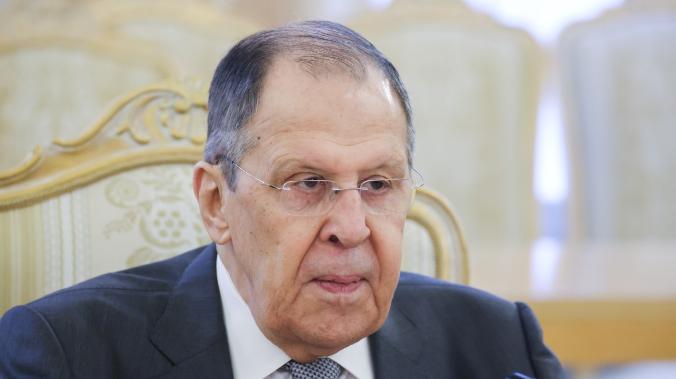Лавров: расширение НАТО не прекращается ни на минуту