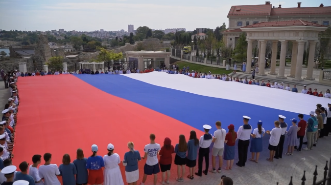 Развожаев: для Севастополя российский флаг – символ гордости