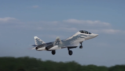 Герой России испытал истребитель пятого поколения