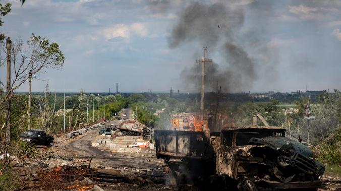 Мирошник: более 300 украинских военных заблокированы на заводе 