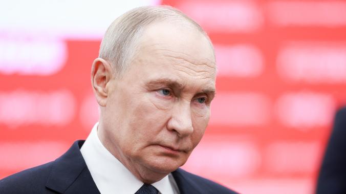 Владимир Путин: порт в Севастополе всегда был российским 