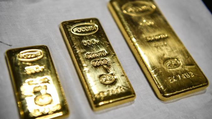 В 2020 году из России вывезли рекордные 300 тонн золота
