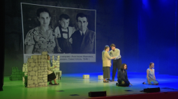 Студенты Севастополя представили спектакль о войне