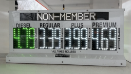 Бензин в США резко подорожал из-за ударов по Ирану