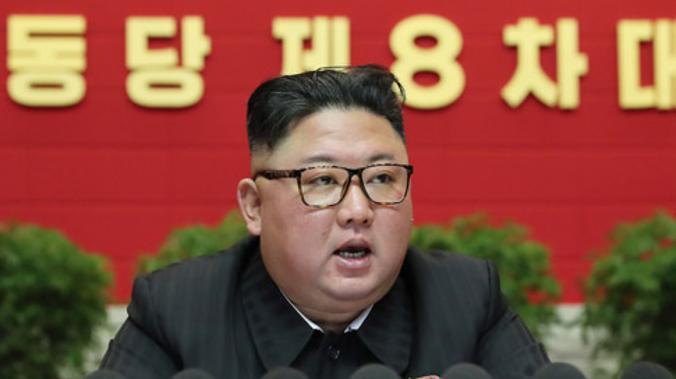Ким Чен Ын запретил модельные стрижки и ношение модной одежды в Северной Корее