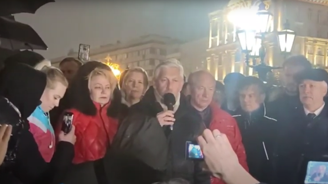 Экс-кандидаты в депутаты Госдумы протестуют против результатов электронного голосования в Москве