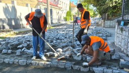 Историческую брусчатку возвращают на ул. Демидова
