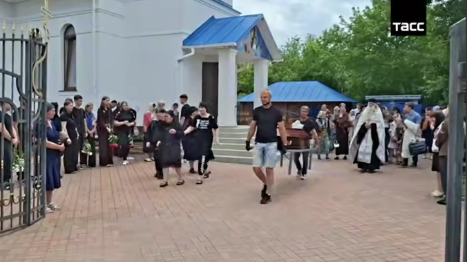 В Старобельске хоронят жертв теракта ВСУ
