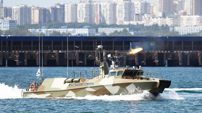 Моряки черноморского флота испытали катера «Раптор»