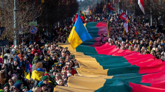 В Госдуме предложили оспорить признание независимости Латвии, Эстонии и Украины