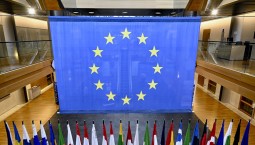 США хотят переложить сдерживание России на Европу