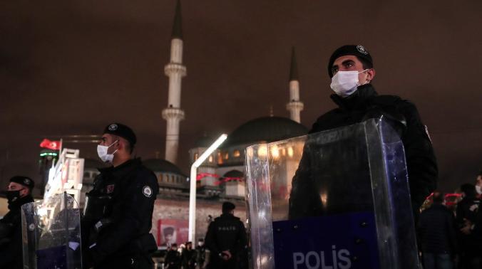В Стамбуле похитили двух журналистов из России