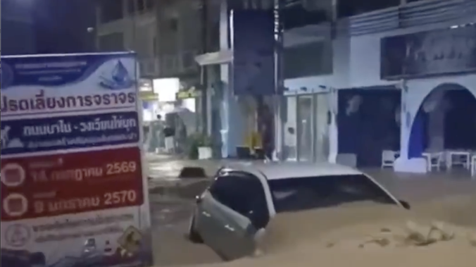На Пхукете – красный уровень опасности из-за ливней