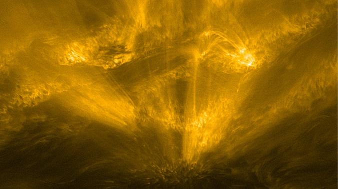 Космический аппарат Solar Orbiter прислал первые снимки Солнца с орбиты Меркурия