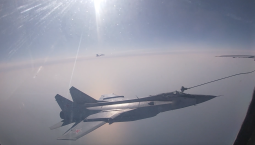 Самолёты МиГ-31 отработали дозаправку над Японским морем
