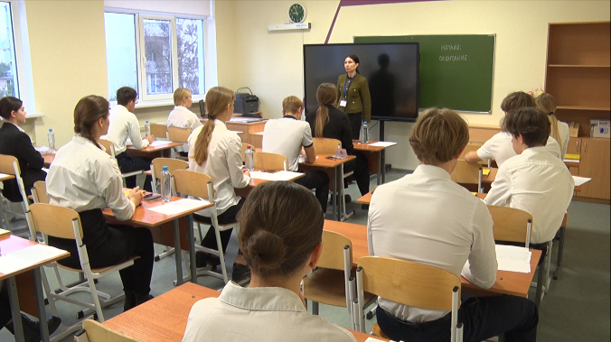 Школьники Севастополя написали итоговое сочинение 