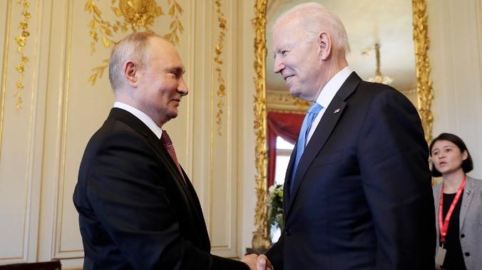 Байден согласен обсудить с Путиным обмен заключенными
