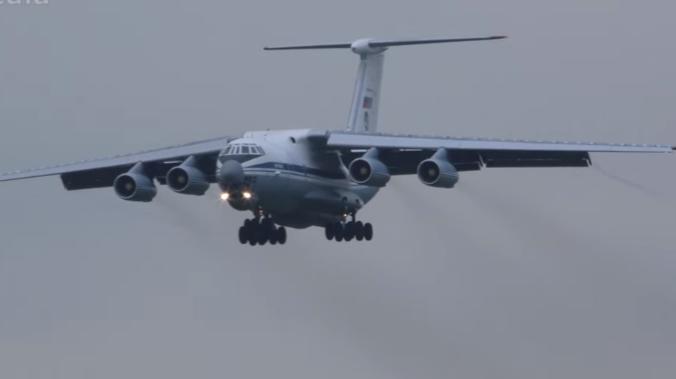 Шестой Ил-76 с российскими миротворцами вылетел в Карабах