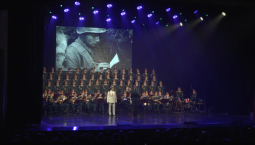 Легендарный ансамбль Александрова выступил в ДКР