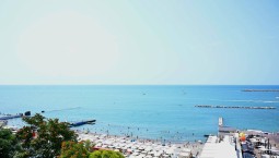 Все 180 пляжей в Сочи работают в обычном режиме