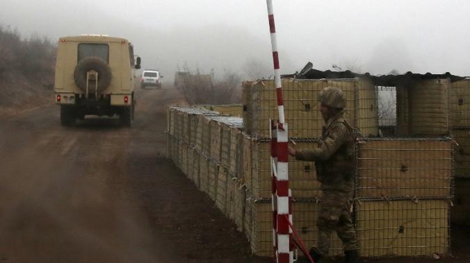 Ситуация на армяно-азербайджанской границе остается напряженной