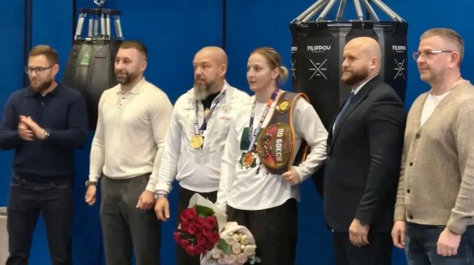 Севастополь встретил Елену Гапешину – двукратную чемпионку России по боксу