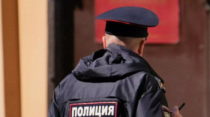 Мать выкинула двух детей из окна в Саратове