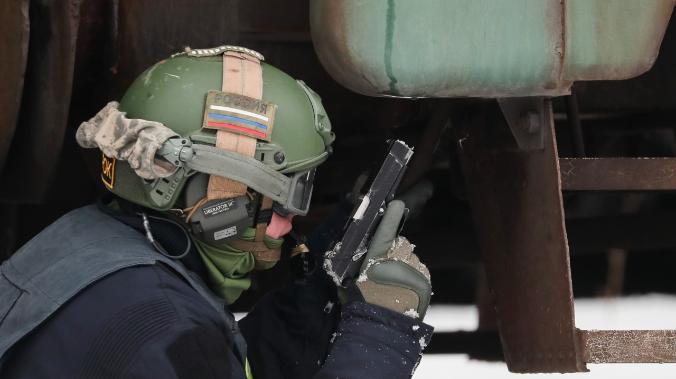 ФСБ уничтожила украинского диверсанта на границе России 