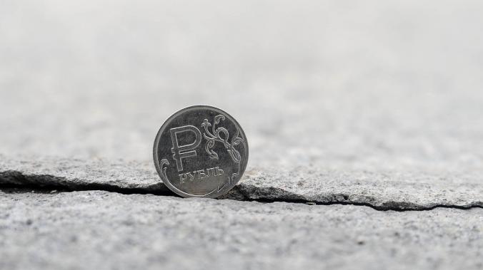 Рабочим в Севастополе задолжали 800 000 рублей
