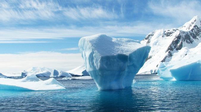 Ученые объяснили исчезновение большого подледного озера в Антарктиде