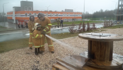 Спасатели Севастополя исполнили мечту 8-летнего Димы