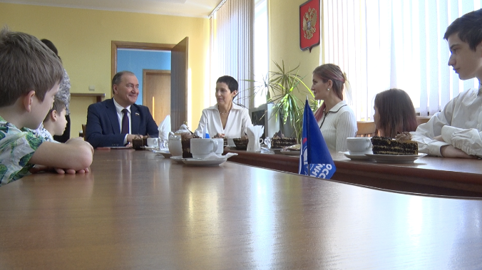 Дмитрий Белик поможет решить проблемы многодетной семьи